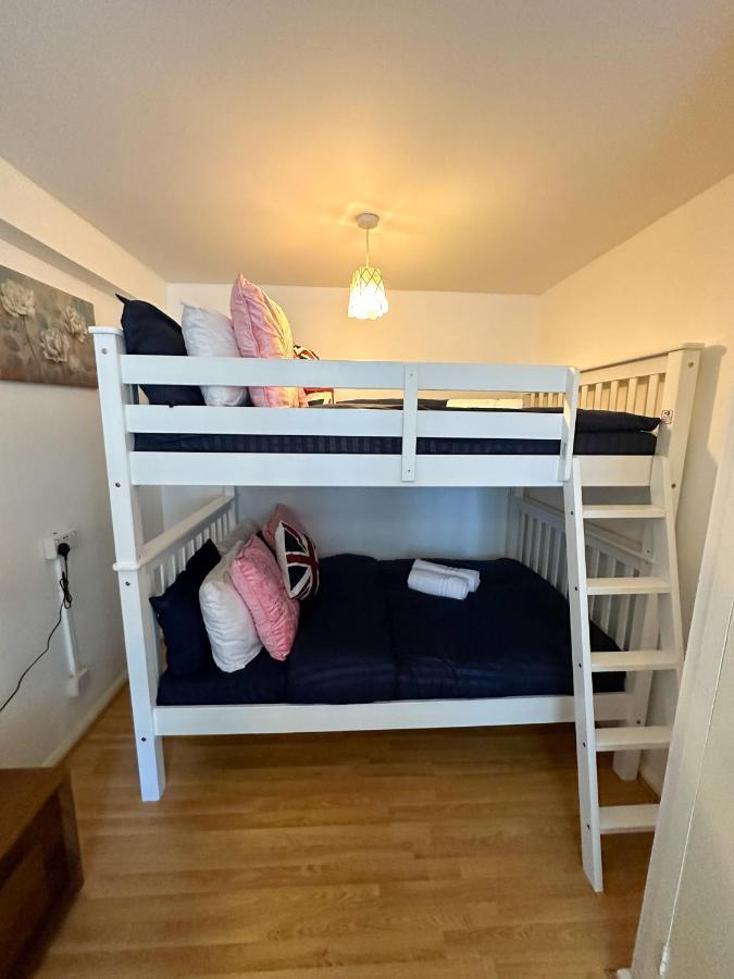 Apartamento 36 O'Leary Square Londres Exterior foto